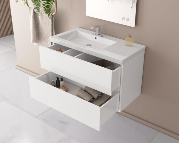 LUXUS 100 White
